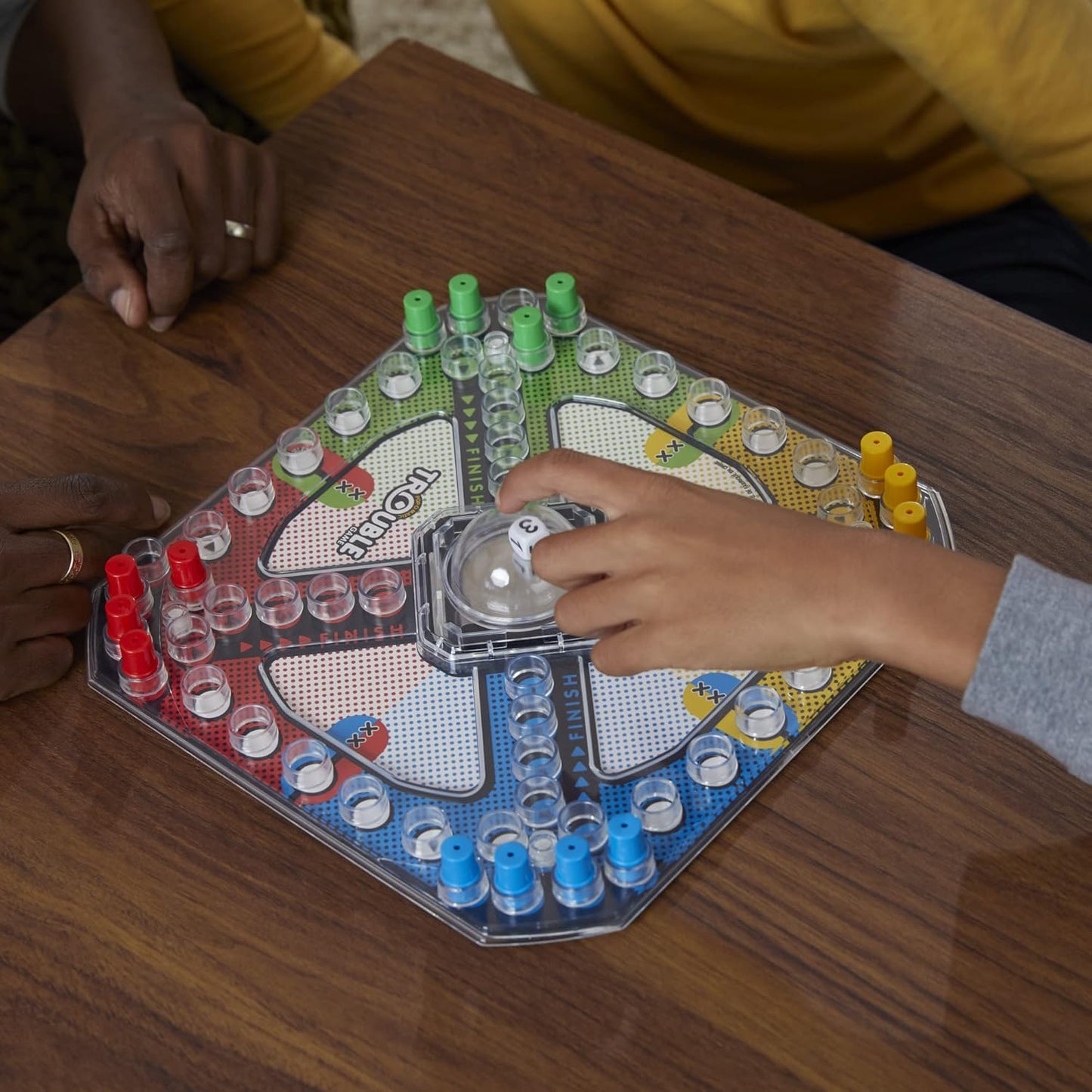 Hasbro Gaming Trouble Kids Board Game, Pop-o-Matic Trouble Game, Kids Games for 2-4 Players, Family Board Games for Kids, Kids Gifts