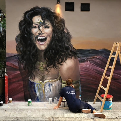 COLOUFUL HONG KONG STREET ART STORIES