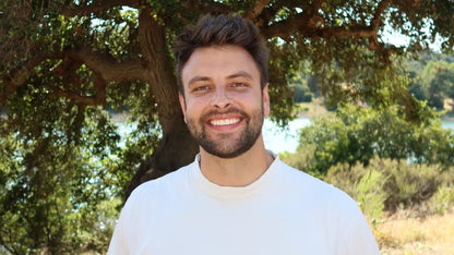 Undercover Kindness: Saying Yes to Love, No to Fear, and Embracing the Life-Changing Power of Ordinary Generosity by Jimmy Darts