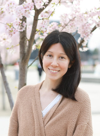 The Hong Kong Widow by Kristen Loesch