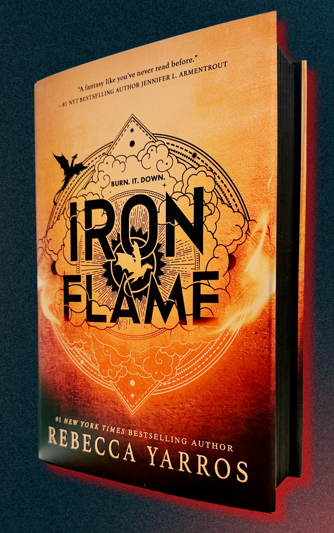 Iron Flame (The Empyrean, 2) - Limited Black Edge Editon – Starry Ferry  Books
